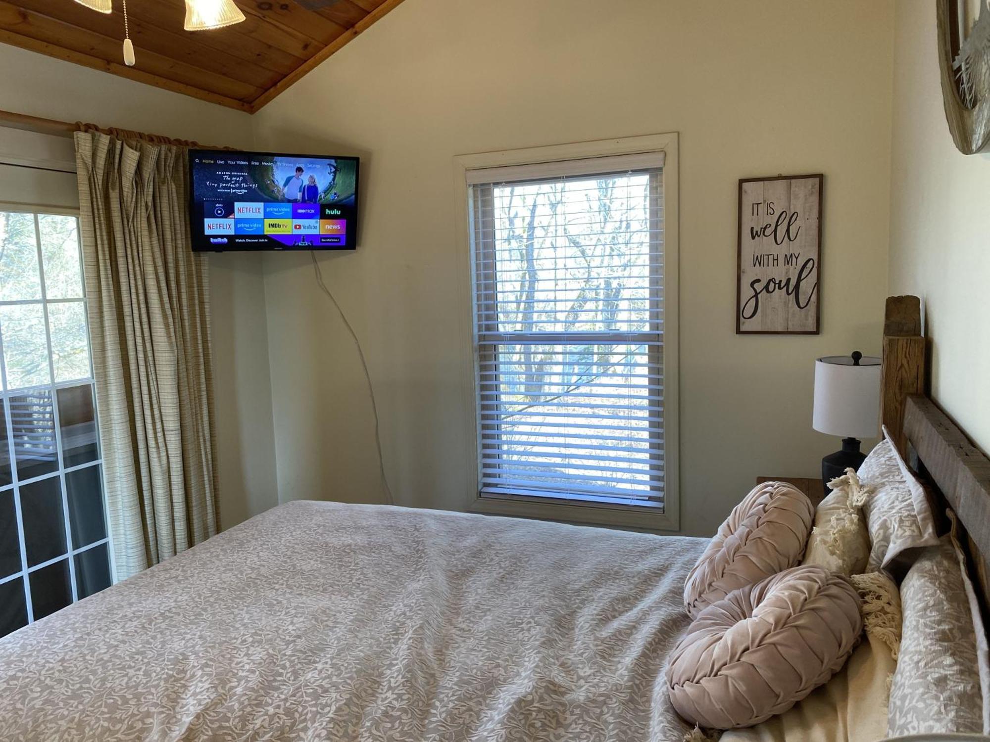 Gray'S Place On Cosby Creek - 2 Bedrooms, 2 Baths, Sleeps 6 Home المظهر الخارجي الصورة