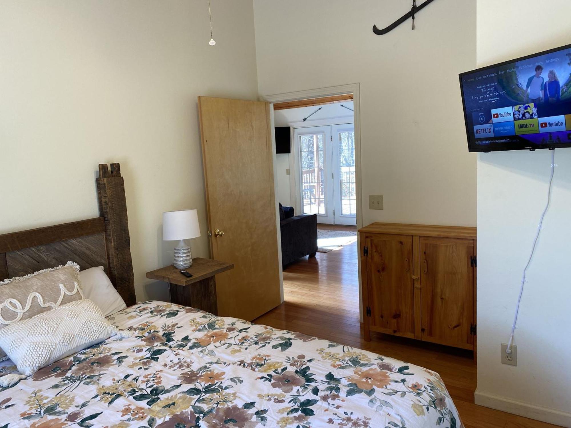 Gray'S Place On Cosby Creek - 2 Bedrooms, 2 Baths, Sleeps 6 Home المظهر الخارجي الصورة