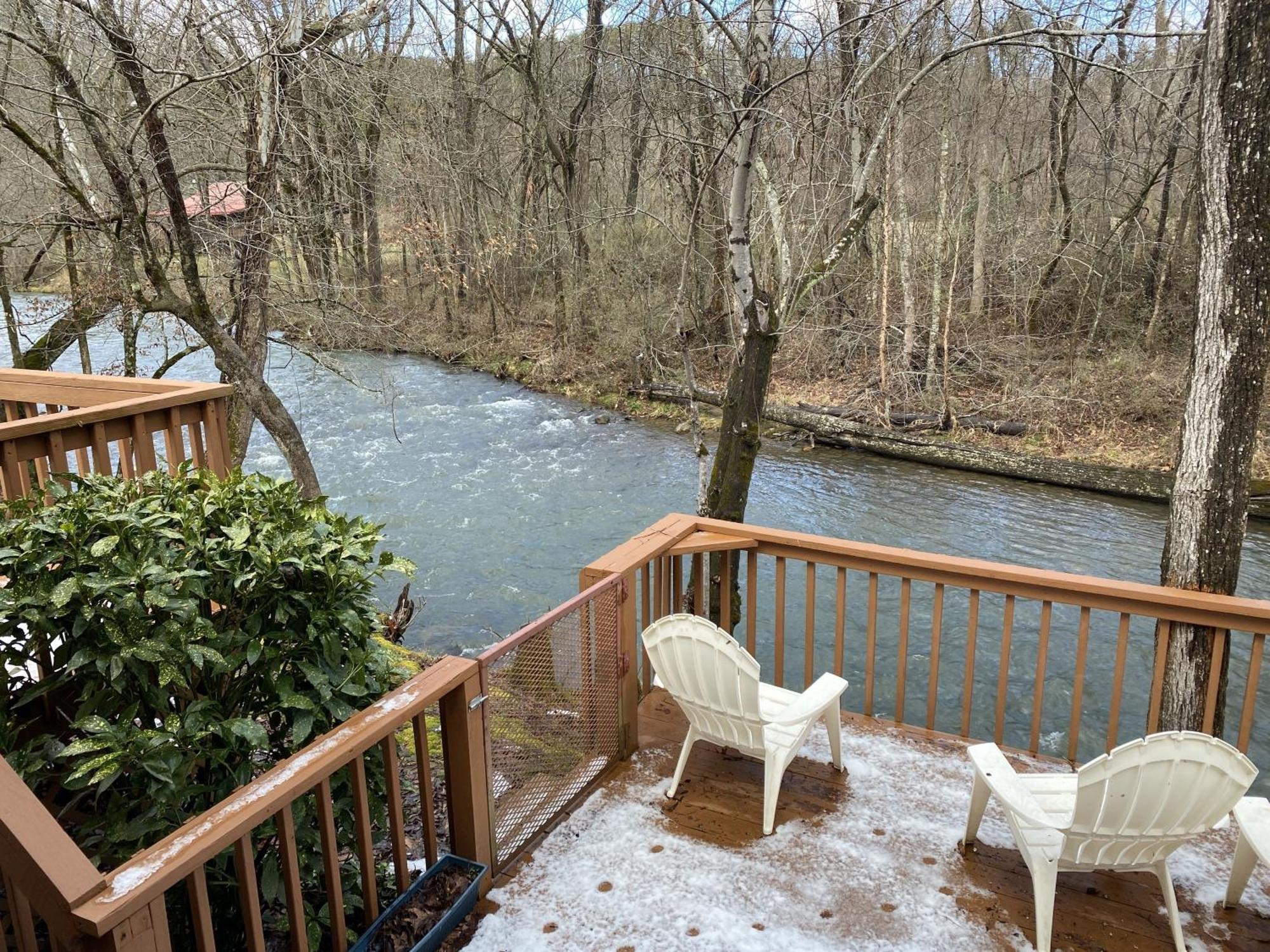 Gray'S Place On Cosby Creek - 2 Bedrooms, 2 Baths, Sleeps 6 Home المظهر الخارجي الصورة